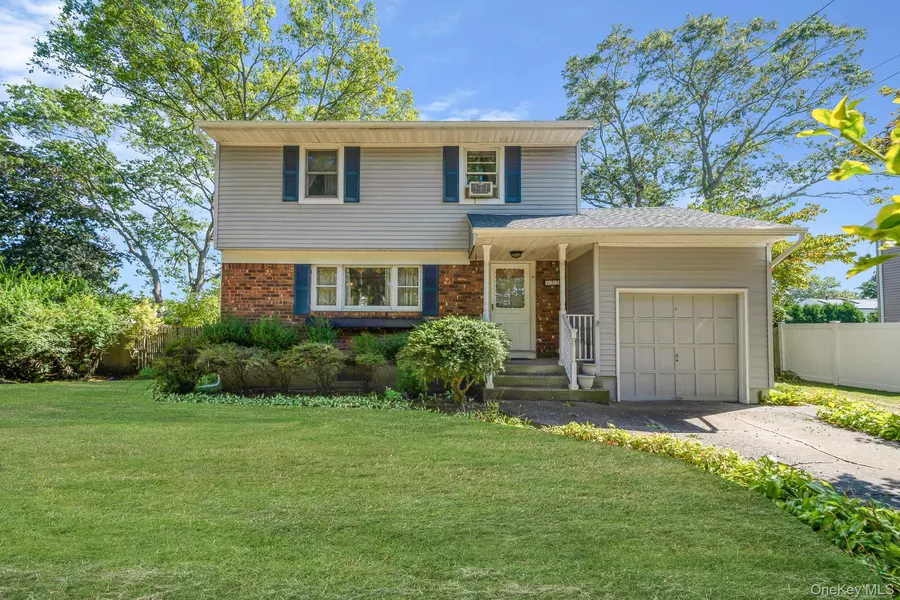 172 Norwood AVE, Port Jefferson Station, NY 11776