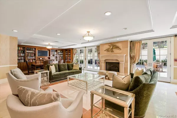 Shrub Oak, NY 10598,213 Trump PARK #213