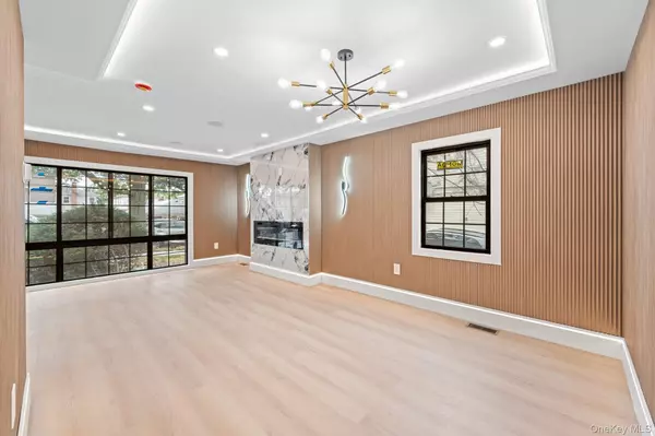 Springfield Gardens, NY 11413,14631 222nd ST