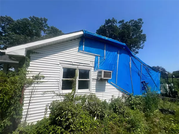 Ronkonkoma, NY 11779,28 Lakeview CT