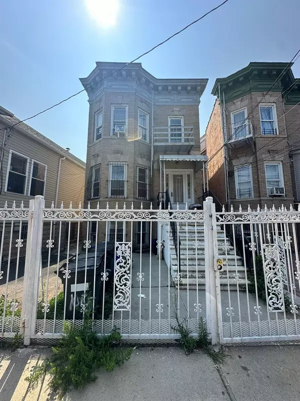 1055 Virginia AVE, Bronx, NY 10472