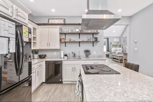 Nesconset, NY 11767,142 Gibbs Pond Road