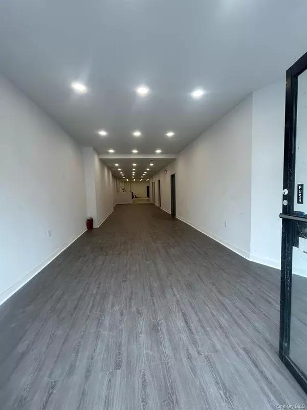 Corona, NY 11368,10605 Northern BLVD