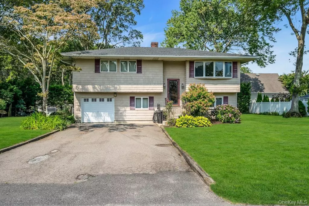 Blue Point, NY 11715,174 Division AVE