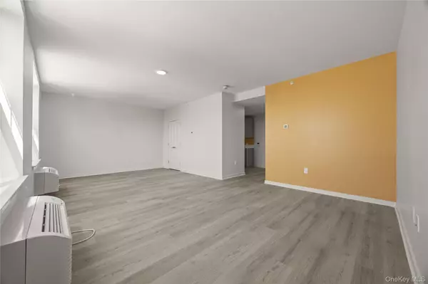 Yonkers, NY 10701,56 Prospect ST #218