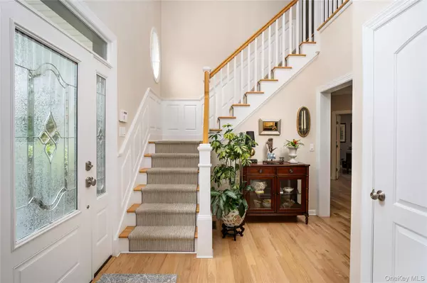 Port Jefferson, NY 11777,38 Landing LN