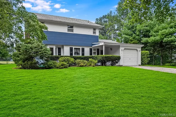 Greenlawn, NY 11740,8 Butterfield DR