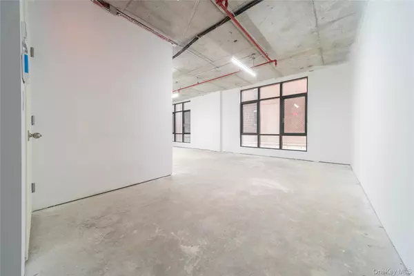 Kew Gardens, NY 11415,124-28 Queens BLVD #4E
