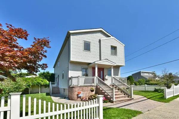 385 Oceanside Pkwy, Oceanside, NY 11572