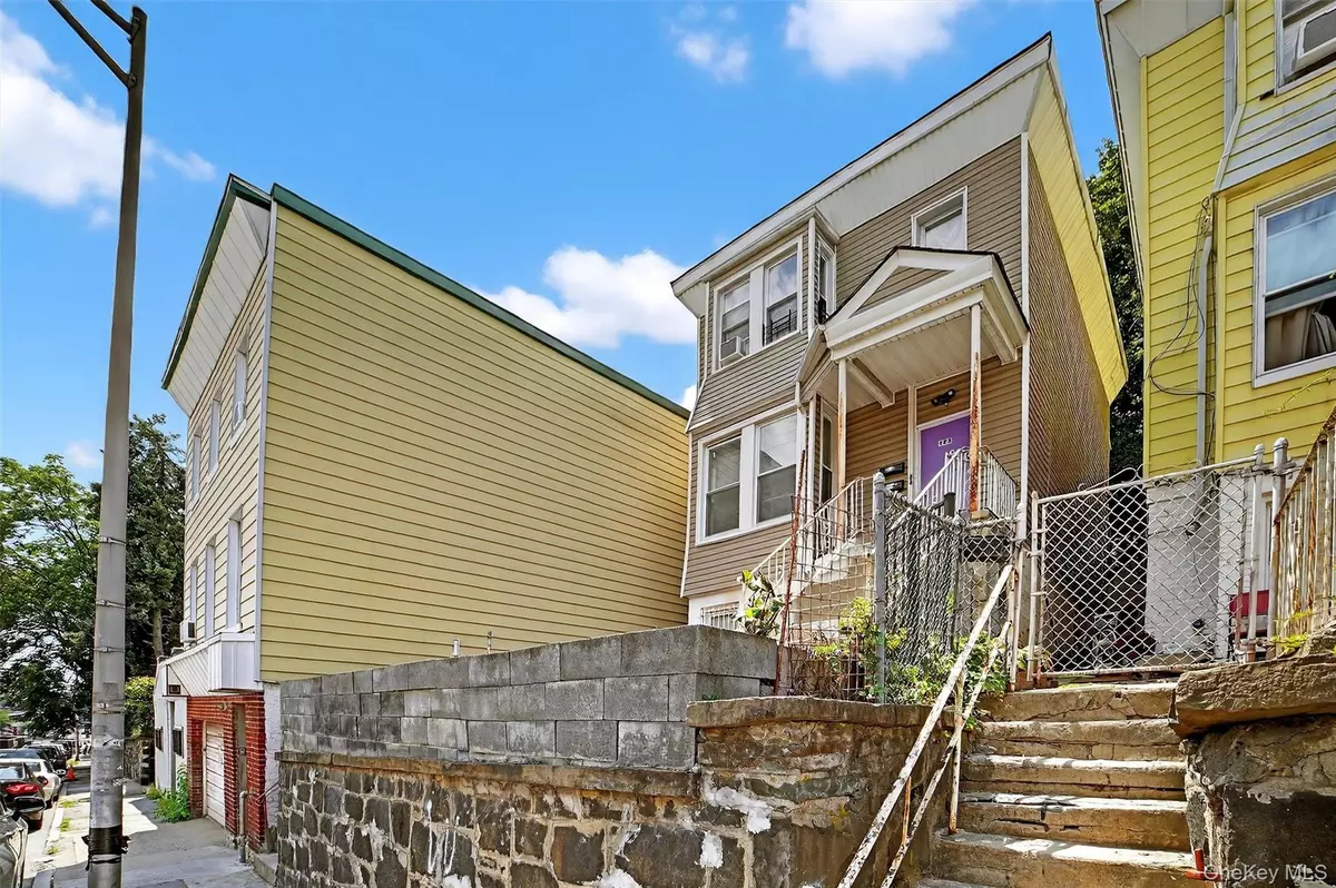 Yonkers, NY 10701,105 Palisade AVE