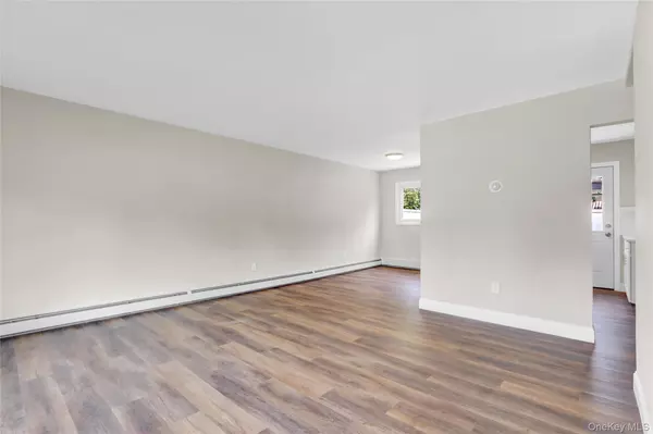 Bethpage, NY 11714,328 Martin PL