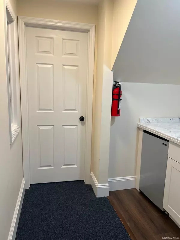 Locust Valley, NY 11560,50 Forest AVE