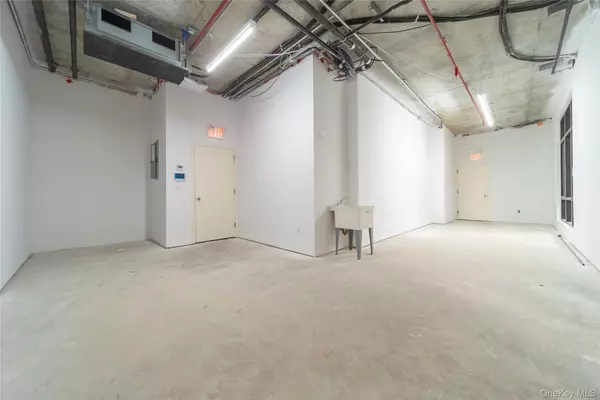Kew Gardens, NY 11415,124-28 Queens BLVD #2E