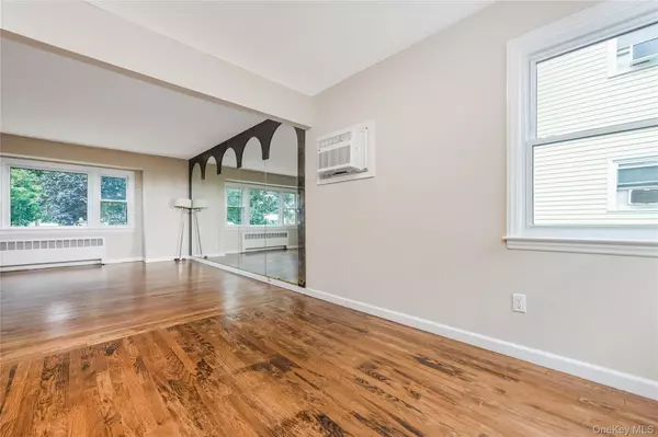 Farmingdale, NY 11735,111 Rose ST
