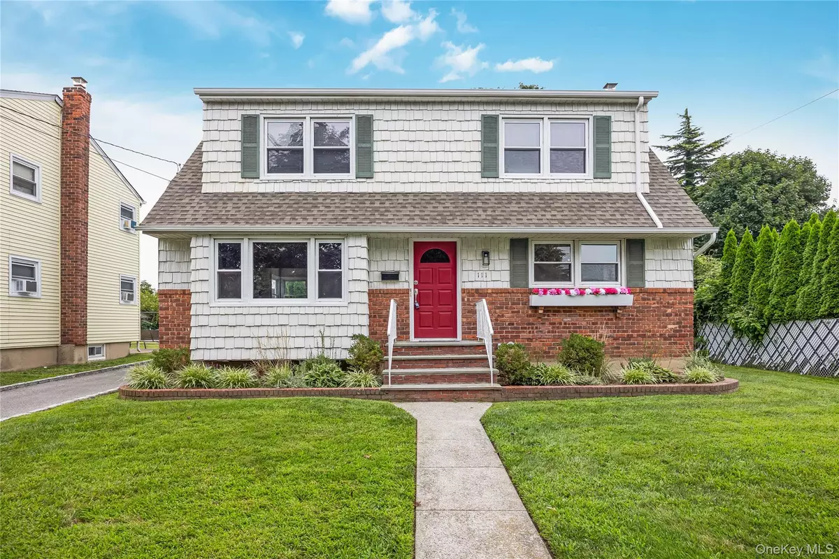 Farmingdale, NY 11735,111 Rose ST