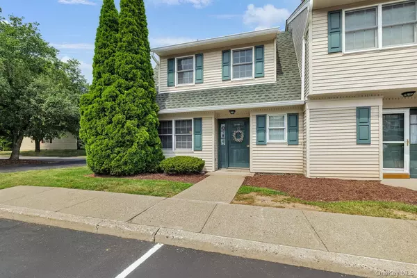 13 Summer Set DR, Montgomery, NY 12549