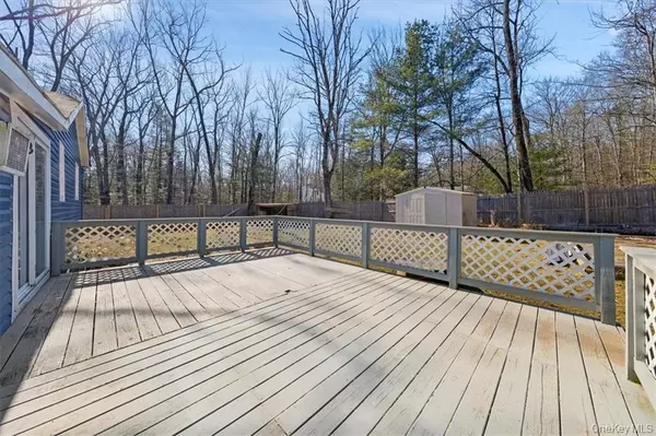 Kerhonkson, NY 12446,2 Burpo LN