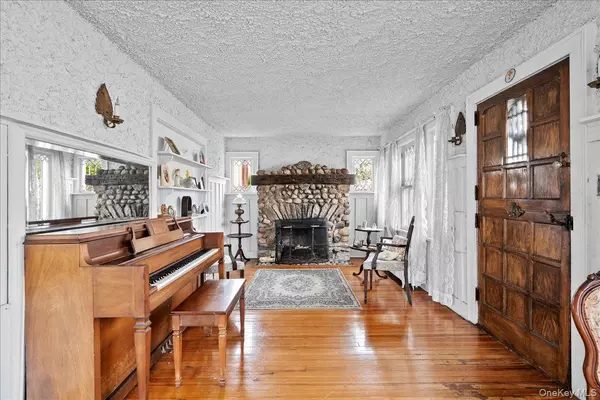 Baldwin, NY 11510,1028 Van Buren ST