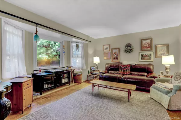 Miller Place, NY 11764,75 Landing RD