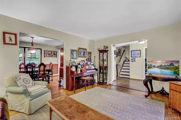 Miller Place, NY 11764,75 Landing RD
