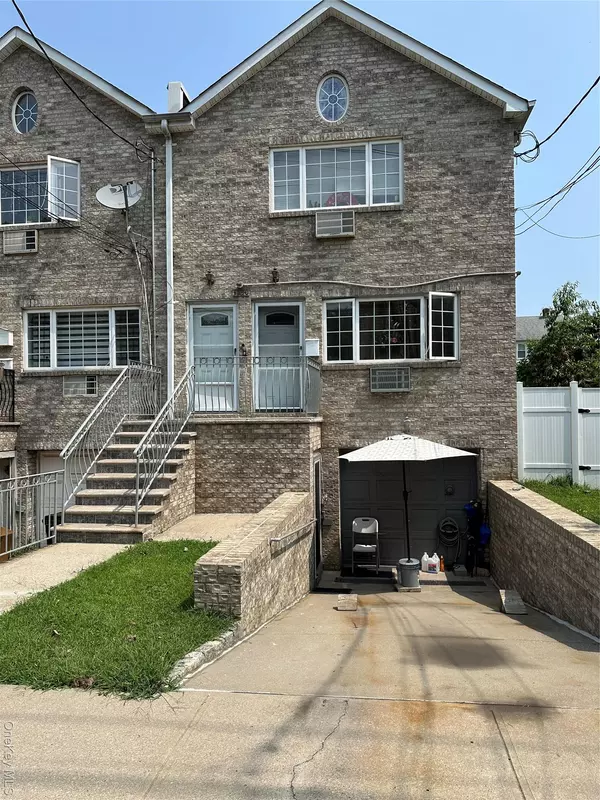 3550 Huguenot AVE, Bronx, NY 10475