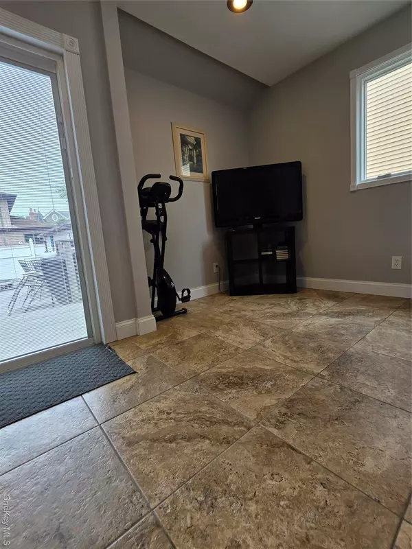 Bellmore, NY 11710,2457 Williams CT
