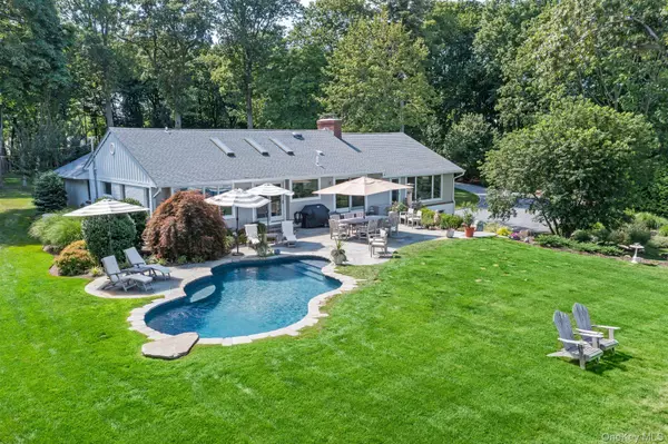 Setauket, NY 11733,88 Dyke RD
