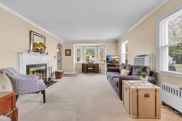 White Plains, NY 10605,14 Coralyn AVE