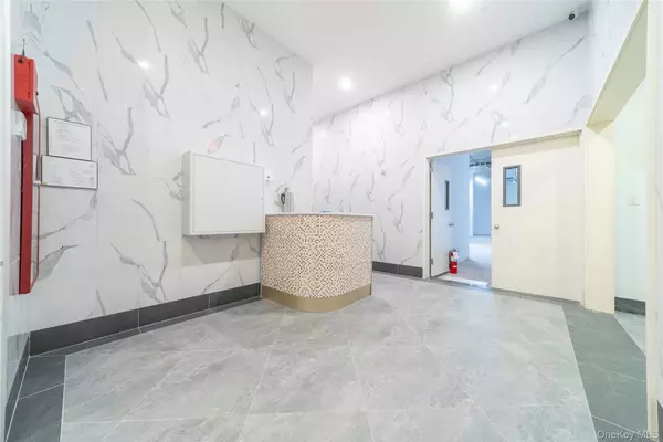 Kew Gardens, NY 11415,124-28 Queens BLVD #S1