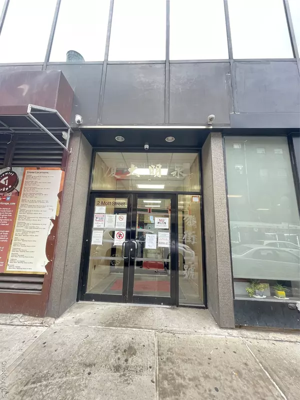 New York (manhattan), NY 10013,2 Mott St