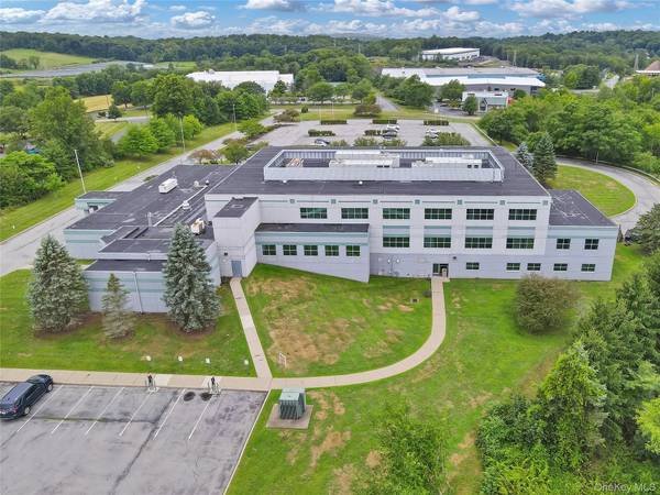 Goshen, NY 10924,70 Hatfield LN #Suite #1A