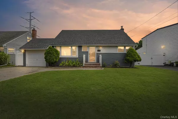 Bethpage, NY 11714,96 S Windhorst AVE