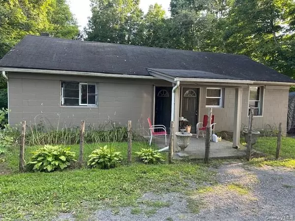 124 Ridge RD #1, Montgomery, NY 12549