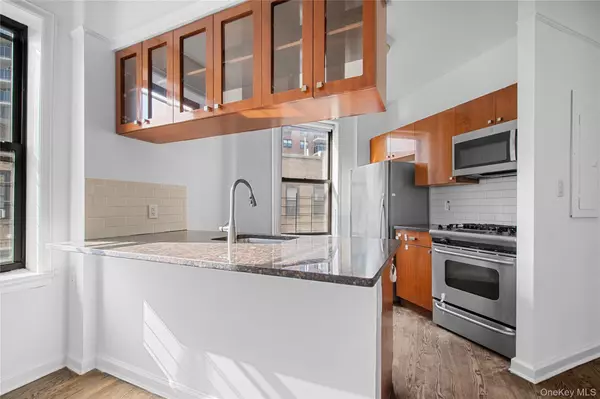 New York (manhattan), NY 10032,779 Riverside DR #C63/C64