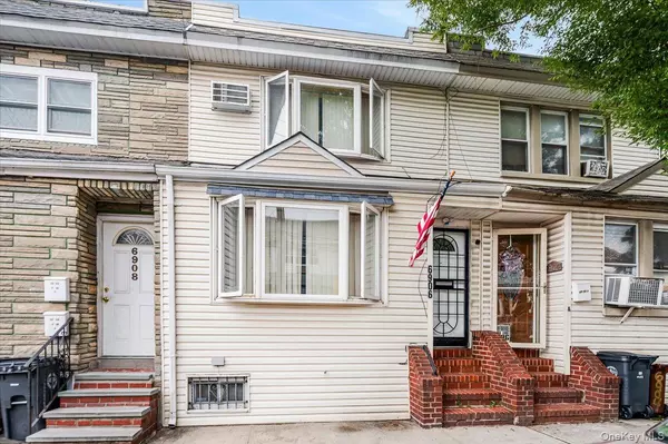 6906 79th ST, Middle Village, NY 11379