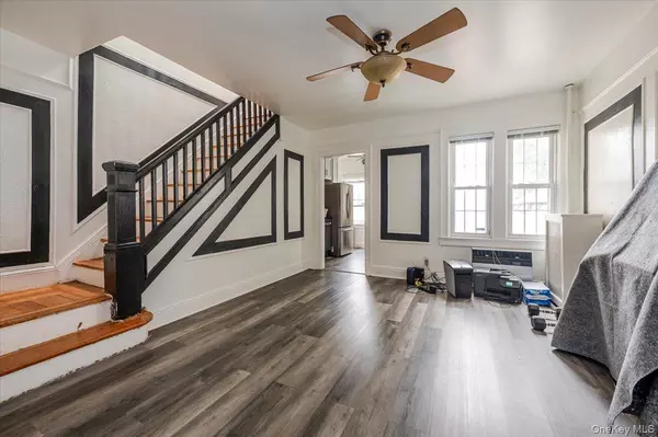 Middle Village, NY 11379,6906 79th ST