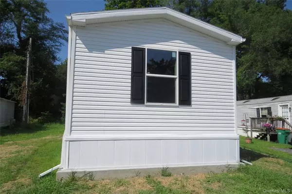 Hopewell Junction, NY 12533,723 Beekman RD #48