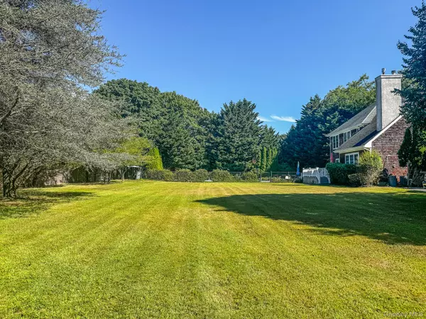 East Moriches, NY 11940,80 Moriches AVE