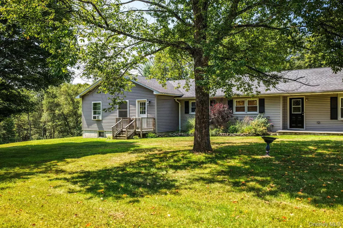 Woodbourne, NY 12788,465 Cypert RD