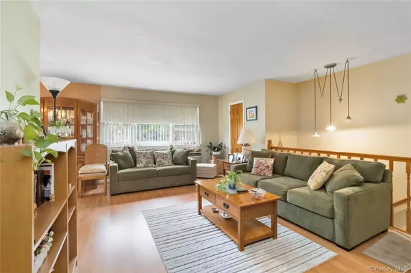 Flushing, NY 11367,68-35 150th Street ##328B