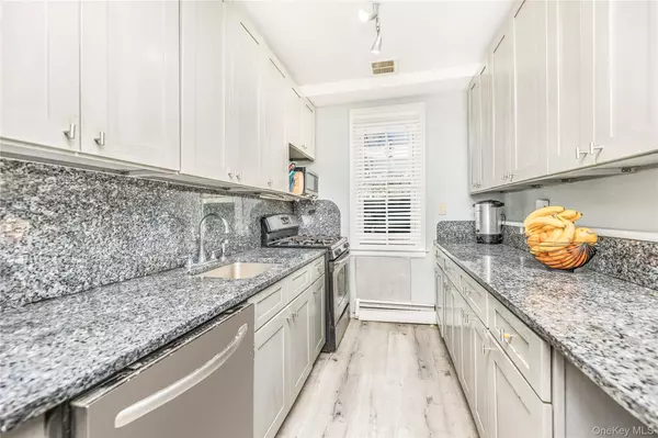 Bronx, NY 10471,4601 Henry Hudson Pkwy #B11B14