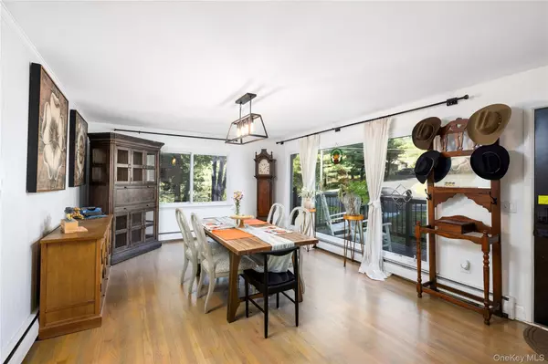 Pleasant Valley, NY 12569,19 Gleason BLVD