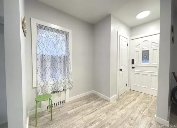 Hempstead, NY 11552,5 Juliette RD