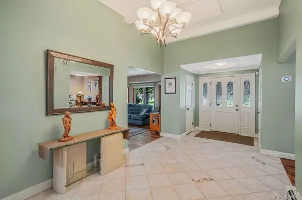 Smithtown, NY 11787,68 Steven PL