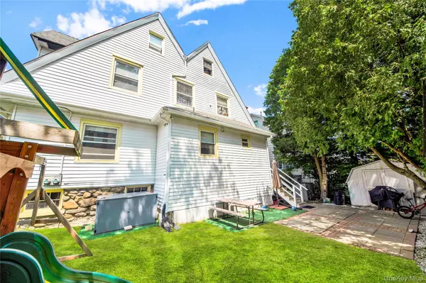 Harrison, NY 10528,183 Park AVE