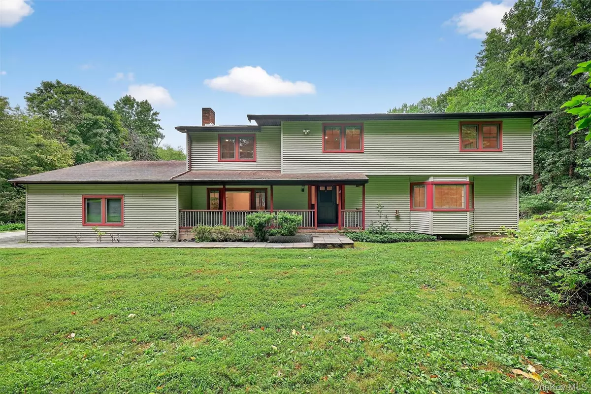 Campbell Hall, NY 10916,16 Flag LN