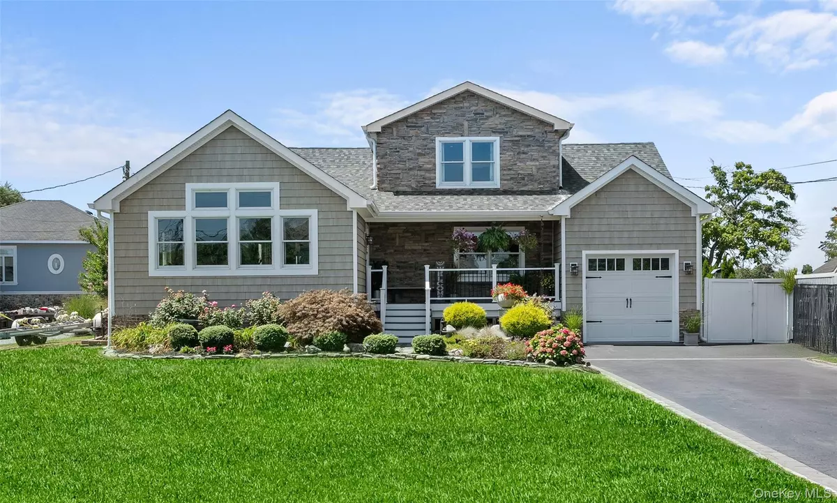West Islip, NY 11795,234 W Islip RD