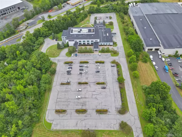 Goshen, NY 10924,70 Hatfield LN #Suite #1B