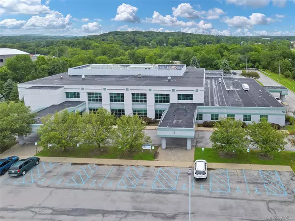 Goshen, NY 10924,70 Hatfield LN #Suite #2A/203