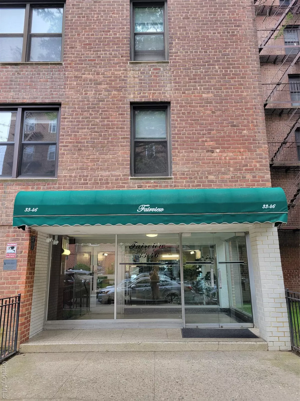 Jackson Heights, NY 11372,33-46 92 ST #5W